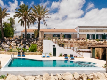 Malvasia Bed - Holiday Apartments in Arico Viejo, Canary Islands