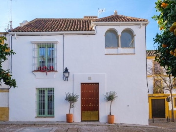 los Patios de la Judería Apartamentos - Holiday Apartments in Córdoba, Cordoba