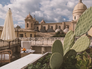 Palazzo Trigona suite - Luxury Hotel in Noto, Sicily