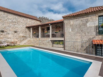 Tower House - Holiday home villa in Cabeceiras de Basto, Douro & North