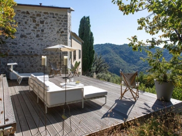 Casa Leopoldo - Holiday home villa in Castiglione Chiavarese, Liguria