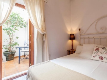 La Casa del Maestro Boutique Hotel - Bed and Breakfast in Seville, Seville