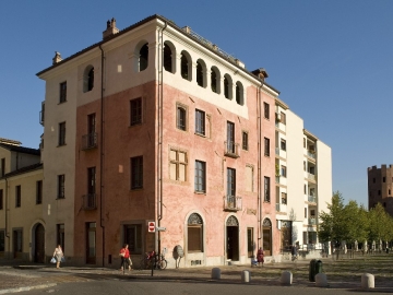 Casa del Pingone - Bed and Breakfast & self-catering in Turin, Piedmont