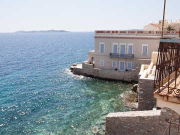 Xenon Apollonos  - Bed and Breakfast in Ermoupoli, Cyclades