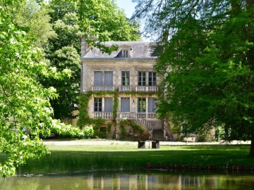 Manoir de Plaisance - Castle hotel in Benon, Aquitaine