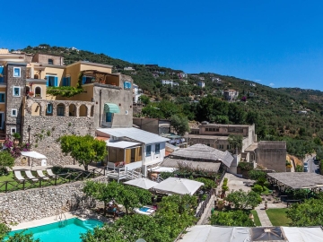 Villarena Relais - Holiday Apartments in Nerano - Marina del Cantone, Amalfi, Capri & Sorrento