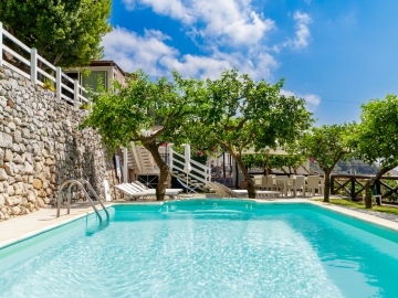 Villarena Relais - Holiday Apartments in Nerano - Marina del Cantone, Amalfi, Capri & Sorrento