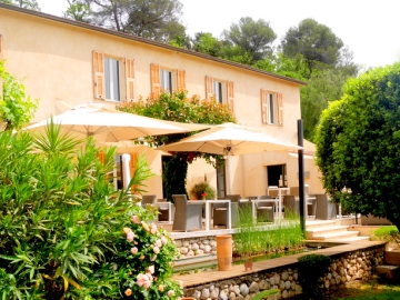 Toile Blanche - Bed and Breakfast in Saint-Paul-de-Vence, French Riviera & Provence
