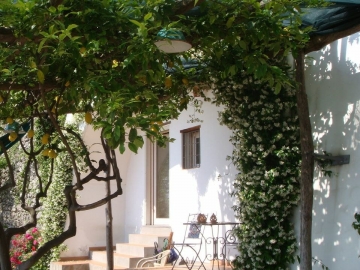 Villa Rina Country House - Bed and Breakfast in Amalfi, Amalfi, Capri & Sorrento