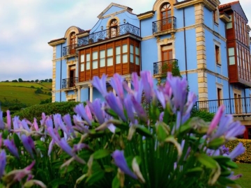 La Quinta de Villanueva - Manor House in Ribadedeva, Asturias