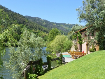 Casas de Pousadouro - Holiday homes villas in Baião, Douro & North