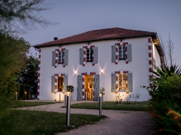 Hotel Lodge La Petite Couronne - Boutique Hotel in Saint Cricq Chalosse, Aquitaine