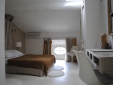 Charming Romantic Bed and Breakfast Maison d'hötes La Galerie Langue doc France