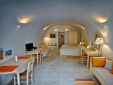 Cori Rigas Suites Fira Grecia Design Hotel