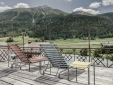 charming Villa Flor is located in the picturesque Engadine village of S-chanf directly on the Inn and on the edge of the national park