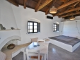 Traditional guesthouse Xenonas Fos ke Choros