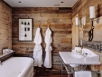 wood bathroom at Artist Residence hotel Pezane Conrwall
