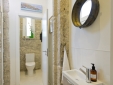 bedroom  luxurious pink house and parking Porto 