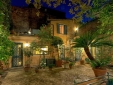 Buonanotte Garibaldi small and best hotel  and b&b in Rome 
