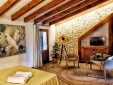 Room with individual beds Hotel Petit Caimari