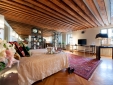 Charming Accommodation Canal View Palazzo Foscolo - Casa de Uscoli romantic historical building Venice