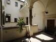 Charming Romantic Apartment Historical Building in Rome City Centre 