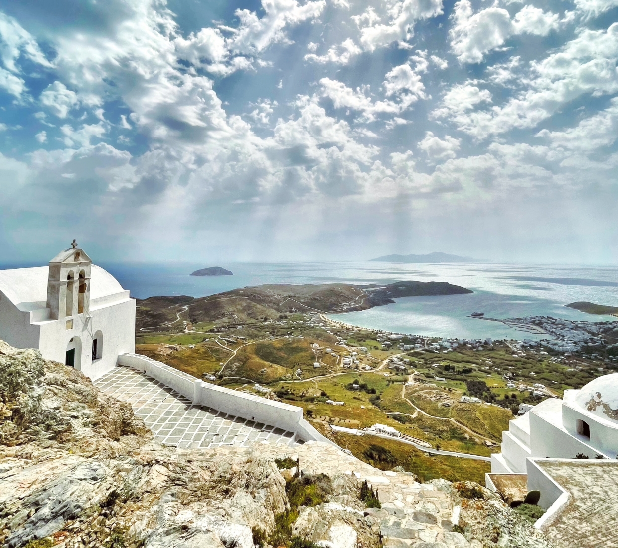 Curated guide to beautiful places to stay in Serifos