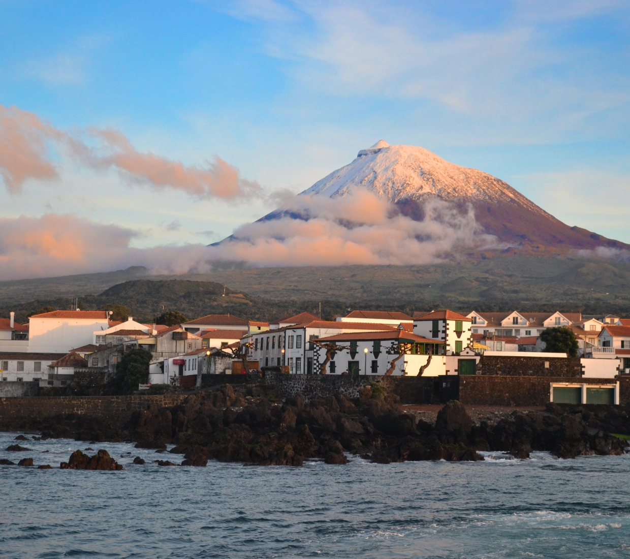 Curated guide to beautiful and authentic places to stay in Pico