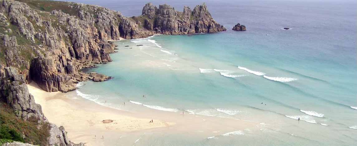 Curated guide to beautiful places to stay in Cornwall