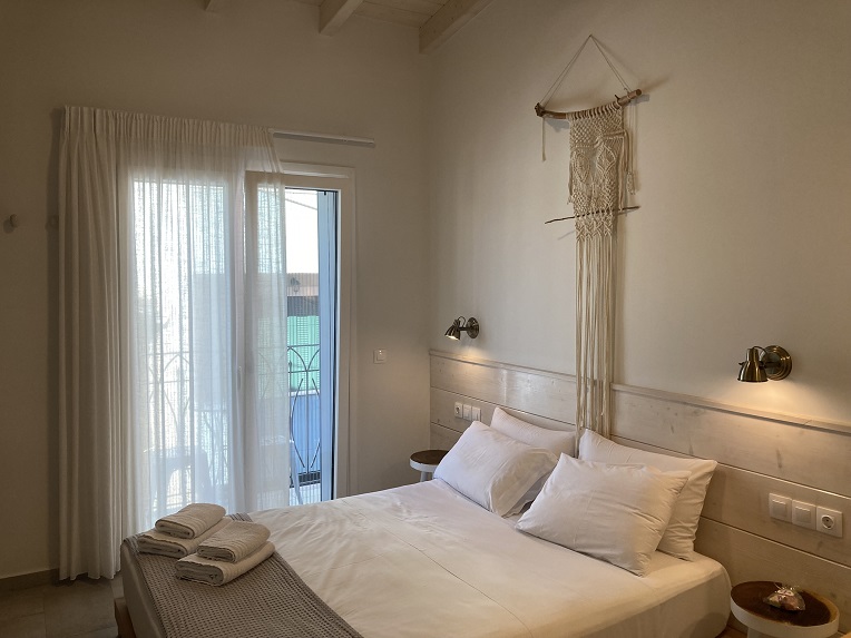 Eriel Apartments bedroom